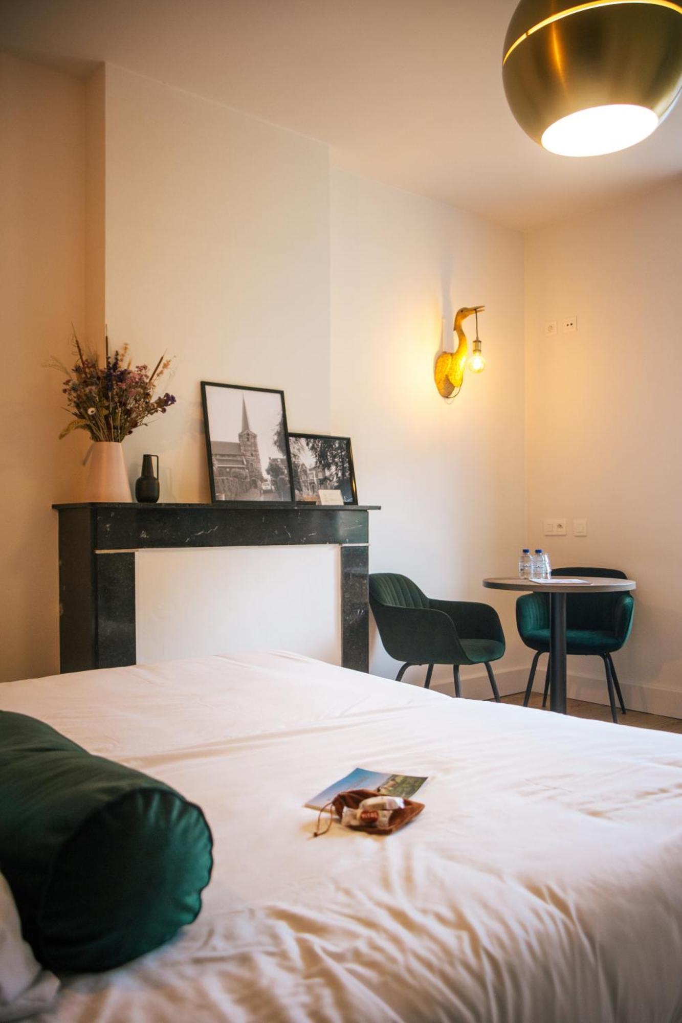 B&B Het Notarishuis - Authentiek Verblijf Nabij Maastricht Voeren Luaran gambar