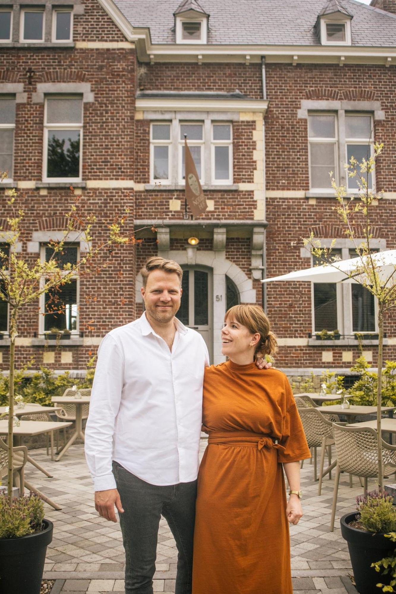 B&B Het Notarishuis - Authentiek Verblijf Nabij Maastricht Voeren Luaran gambar
