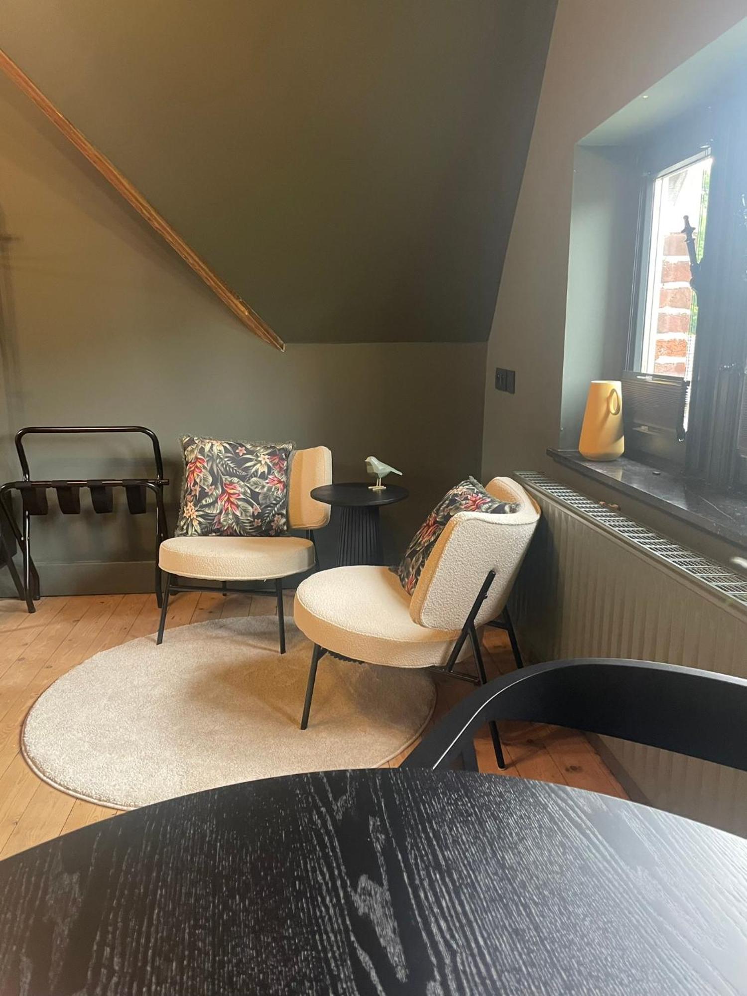 B&B Het Notarishuis - Authentiek Verblijf Nabij Maastricht Voeren Luaran gambar